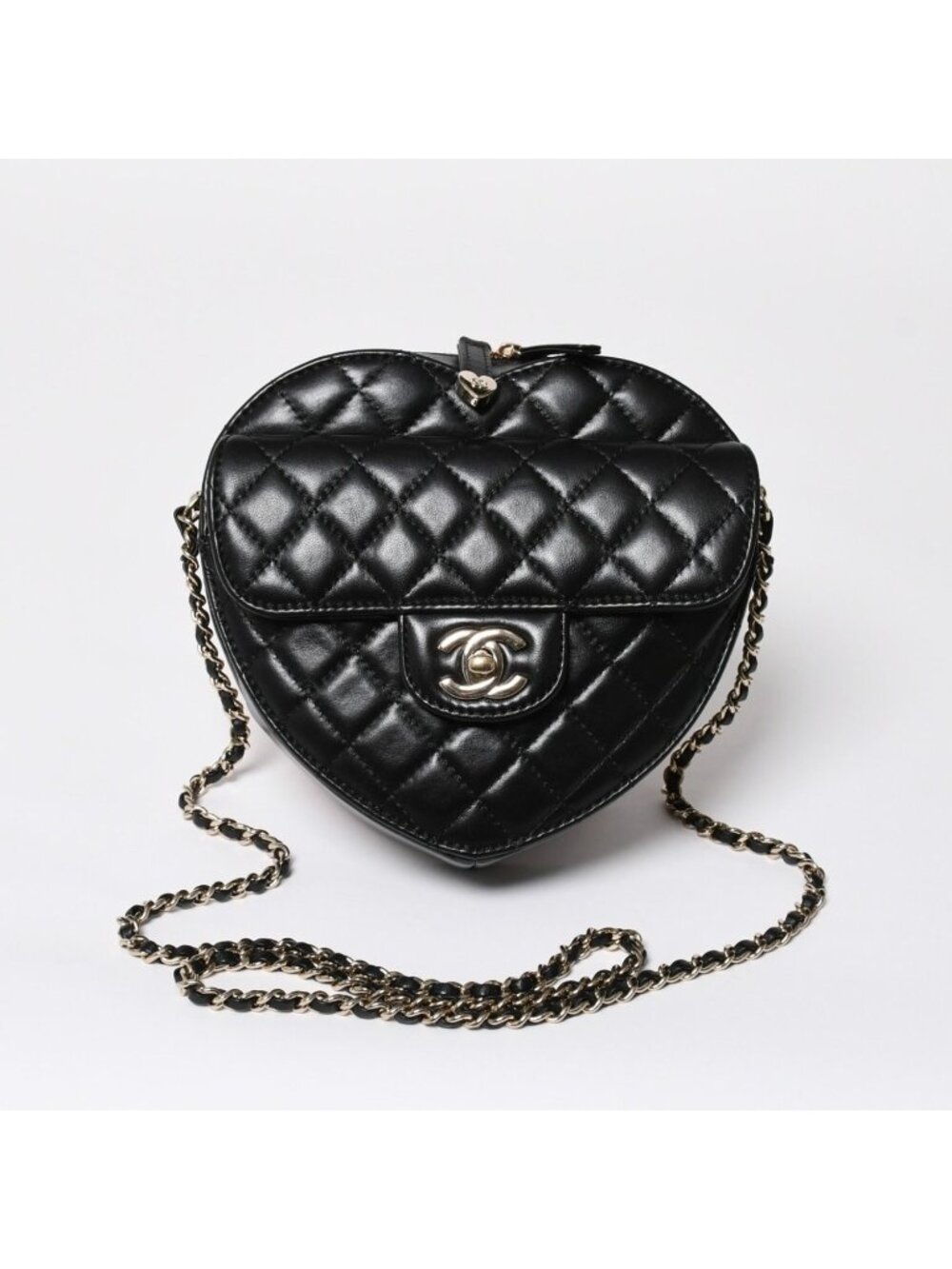 Chanel Heart Chain Shoulder Bag CC Logo Lambskin Black